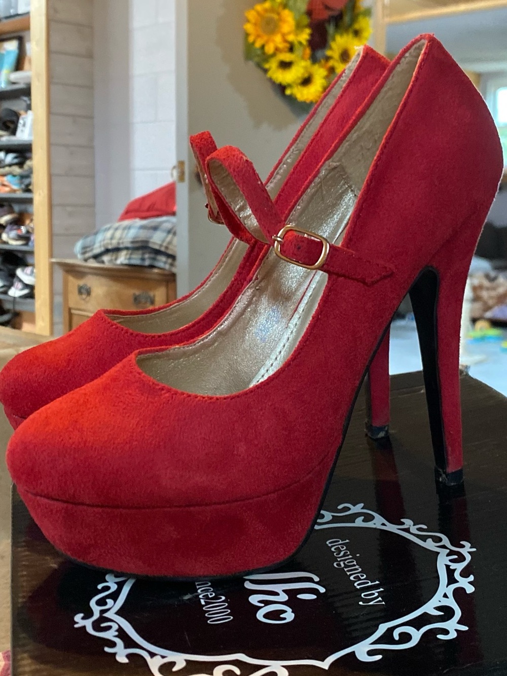sexy, red, MaryJane Platform Pumps 
5-inch heel, 1 1/4-inch platform. 
Size 6.5